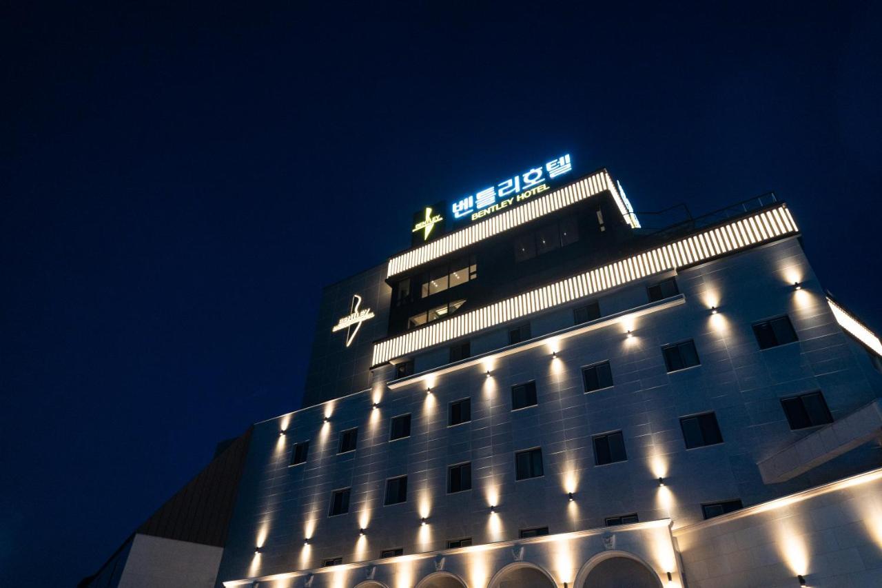 Hotel Artheim Gwangju Metropolitan City Exteriör bild